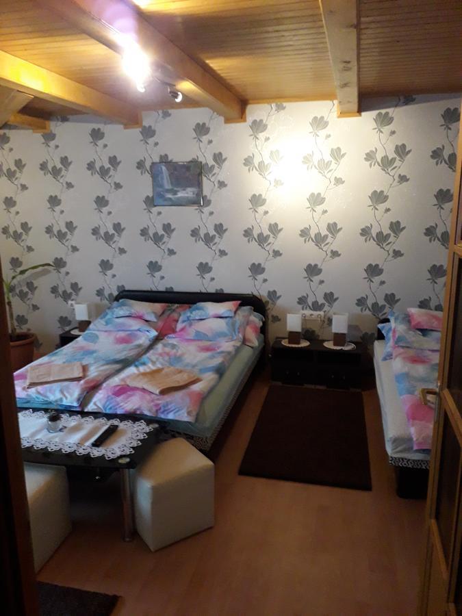 Szerencsecsillag Vendeghaz Hotel Kiskoros Eksteriør billede